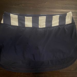 LULULEMON Hotty Hot Tennis Run Skort Skirt Sz 8